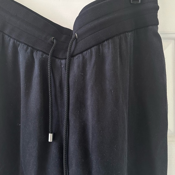 Dolce & Gabbana Silk Black Drawstring Joggers - Picture 4 of 11